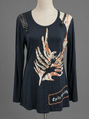 Hendi size medium/large studded metallic accent black top